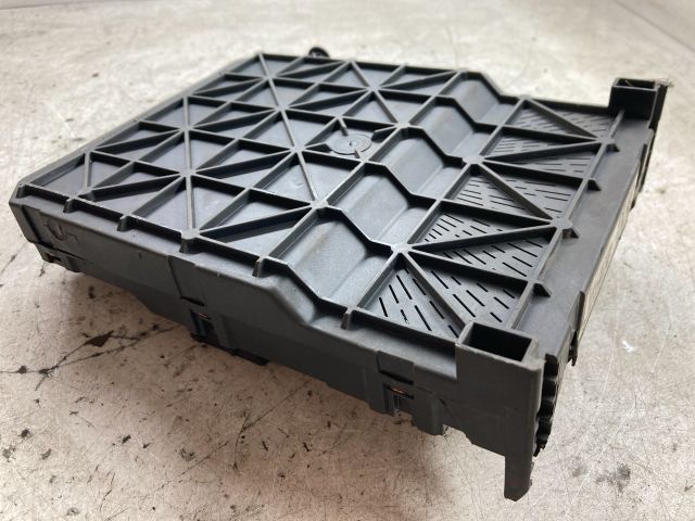 bontott PEUGEOT 206 Biztosítéktábla Doboz