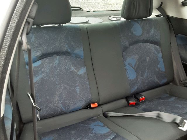 bontott PEUGEOT 206 Biztosítéktábla Utastér