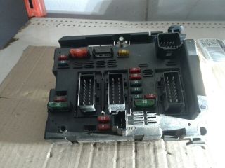 bontott PEUGEOT 206 Biztosítéktábla Utastér