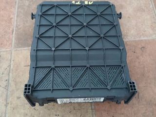 bontott PEUGEOT 206 Biztosítéktábla Utastér