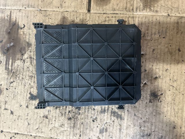 bontott PEUGEOT 206 Biztosítéktábla Utastér