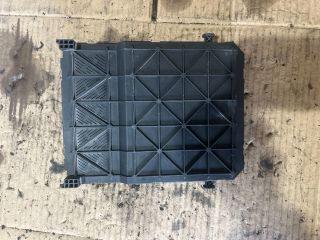 bontott PEUGEOT 206 Biztosítéktábla Utastér