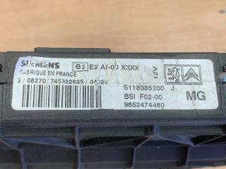 bontott PEUGEOT 206 Biztosítéktábla Utastér