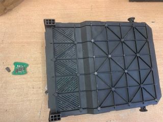 bontott PEUGEOT 206 Biztosítéktábla Utastér