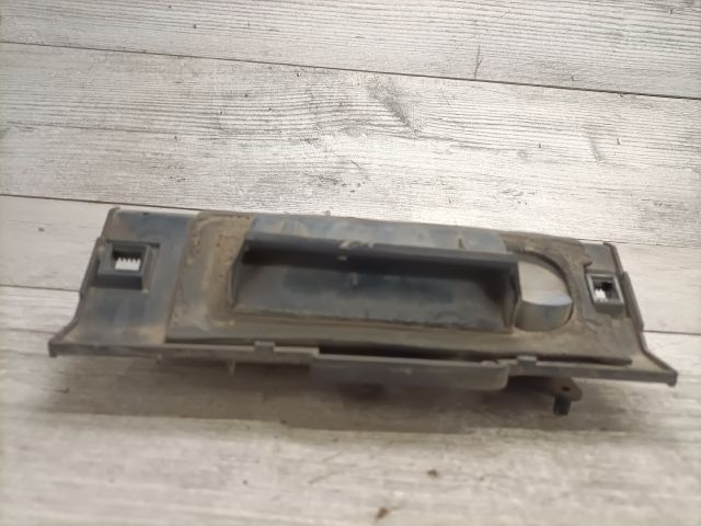 bontott PEUGEOT 206 Csomagtér Nyitó Kar / Gomb