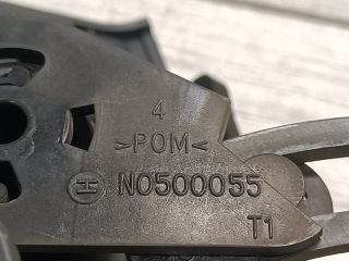 bontott PEUGEOT 206 Csomagtér Nyitó Kar / Gomb