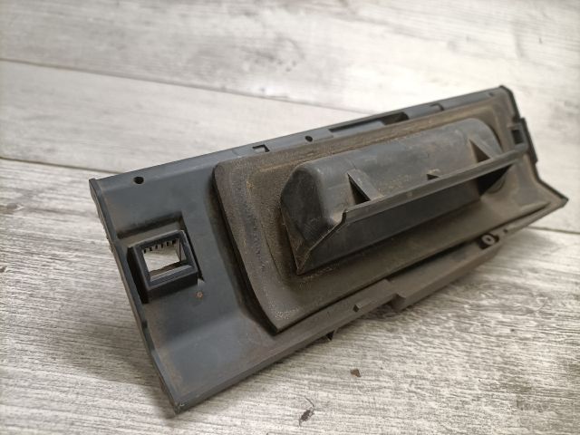 bontott PEUGEOT 206 Csomagtér Nyitó Kar / Gomb