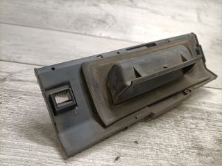 bontott PEUGEOT 206 Csomagtér Nyitó Kar / Gomb