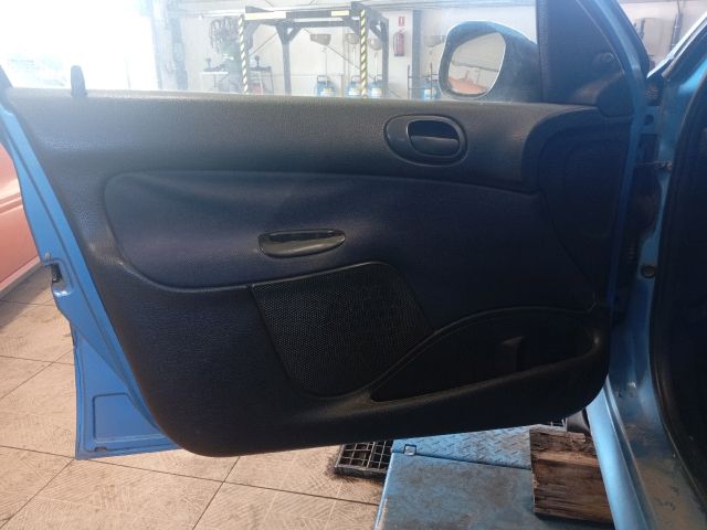 bontott PEUGEOT 206 Csomagtér Világítás