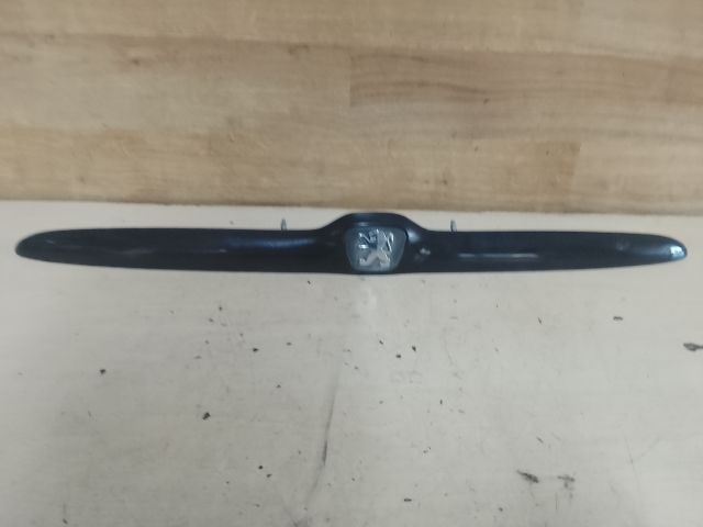 bontott PEUGEOT 206 Csomagtérajtó Díszléc