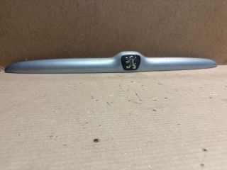 bontott PEUGEOT 206 Csomagtérajtó Díszléc