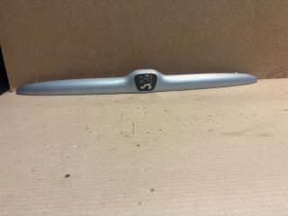 bontott PEUGEOT 206 Csomagtérajtó Díszléc