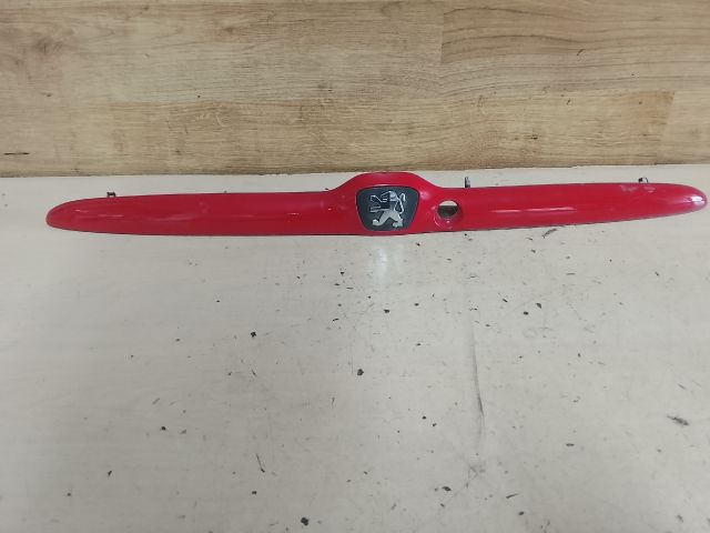 bontott PEUGEOT 206 Csomagtérajtó Díszléc