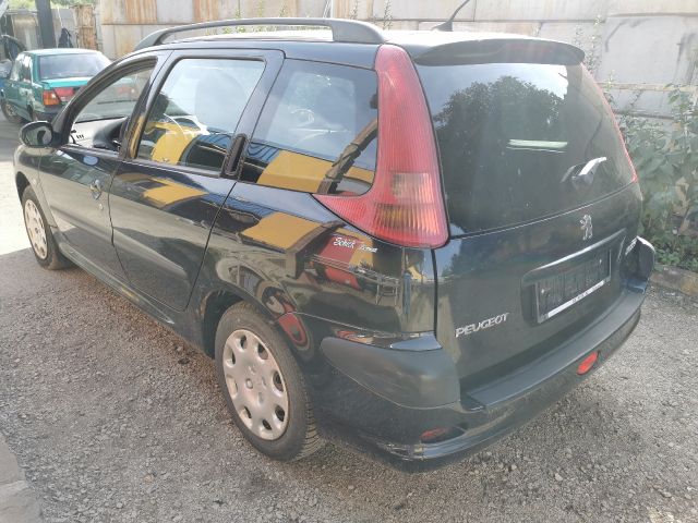 bontott PEUGEOT 206 Csomagtérajtó Gumikéder