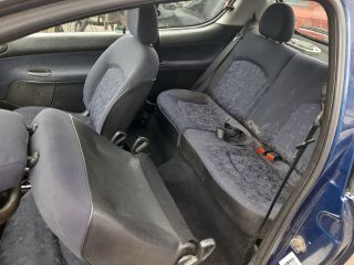 bontott PEUGEOT 206 Csomagtérajtó Jobb Zsanér