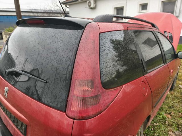 bontott PEUGEOT 206 Csomagtérajtó Kárpit
