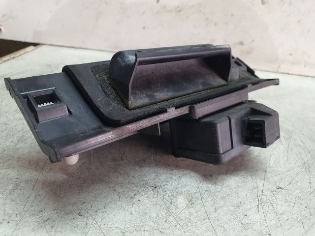 bontott PEUGEOT 206 Csomagtérajtó Kilincs