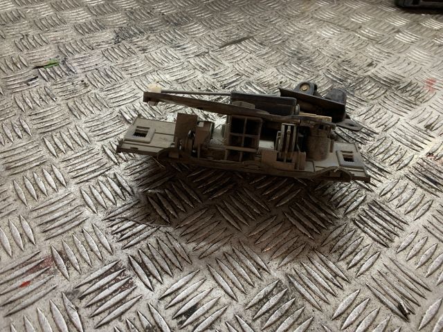 bontott PEUGEOT 206 Csomagtérajtó Kilincs