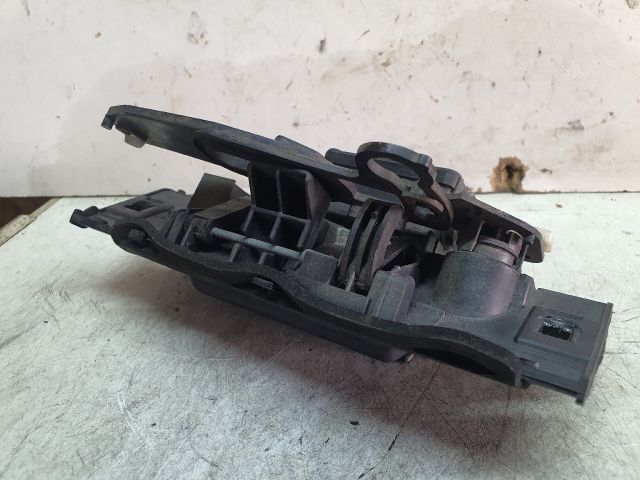 bontott PEUGEOT 206 Csomagtérajtó Kilincs