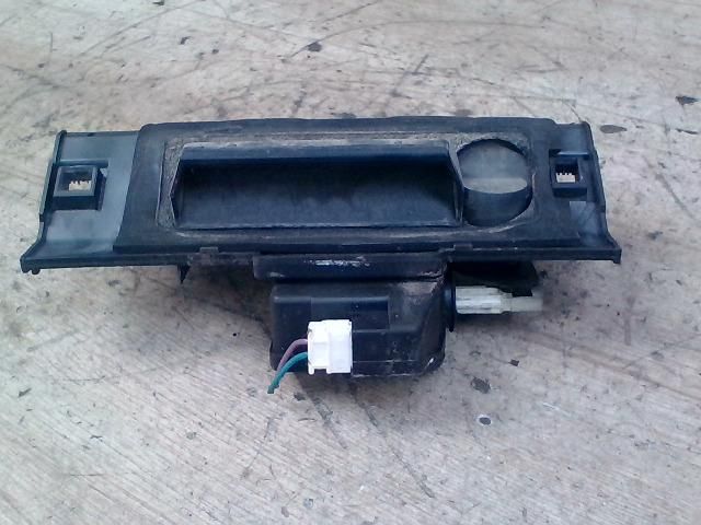 bontott PEUGEOT 206 Csomagtérajtó Kilincs