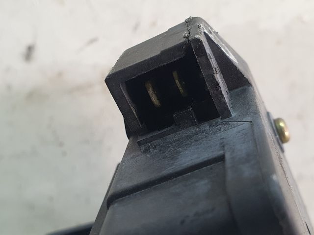 bontott PEUGEOT 206 Csomagtérajtó Kilincs