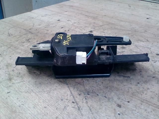 bontott PEUGEOT 206 Csomagtérajtó Kilincs