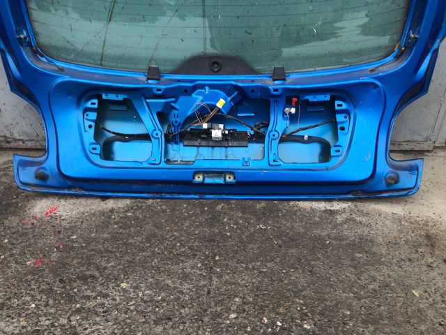 bontott PEUGEOT 206 Csomagtérajtó (Részeivel)