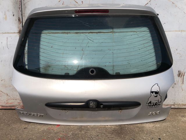 bontott PEUGEOT 206 Csomagtérajtó (Részeivel)