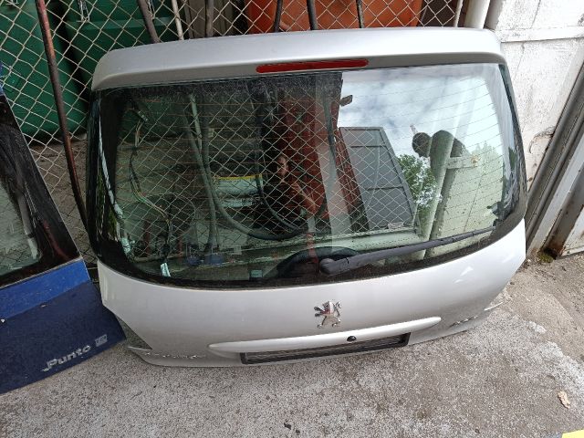 bontott PEUGEOT 206 Csomagtérajtó (Részeivel)
