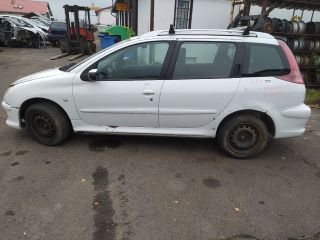 bontott PEUGEOT 206 Csomagtérajtó (Részeivel)