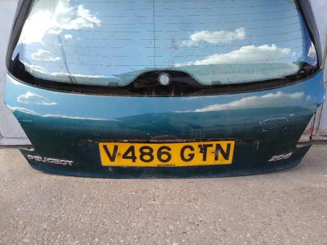 bontott PEUGEOT 206 Csomagtérajtó (Részeivel)