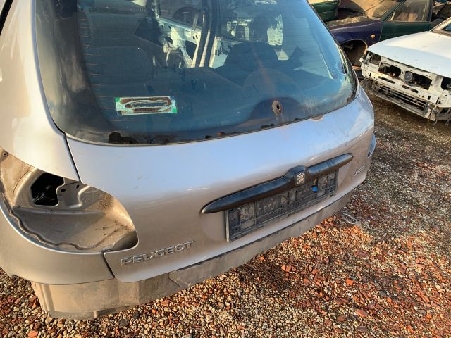 bontott PEUGEOT 206 Csomagtérajtó (Üres lemez)