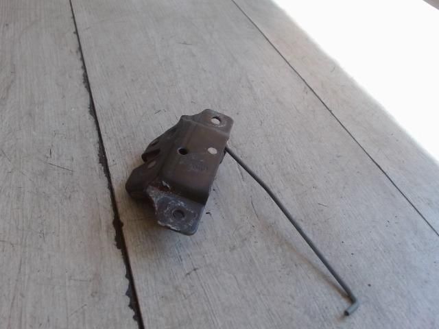 bontott PEUGEOT 206 Csomagtérajtó Zárszerkezet