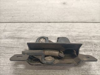 bontott PEUGEOT 206 Csomagtérajtó Zárszerkezet