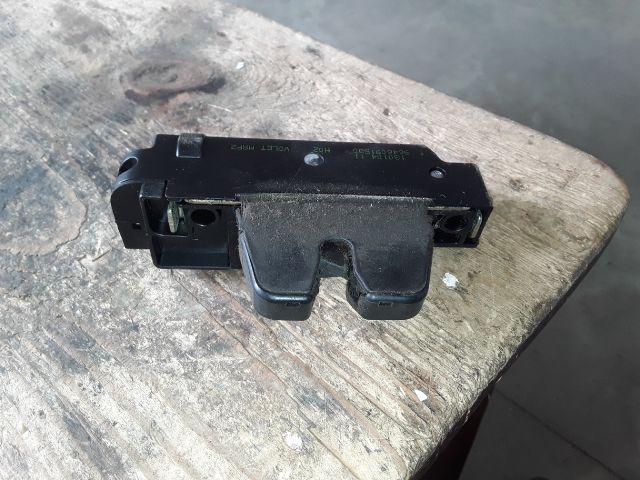 bontott PEUGEOT 206 Csomagtérajtó Zárszerkezet