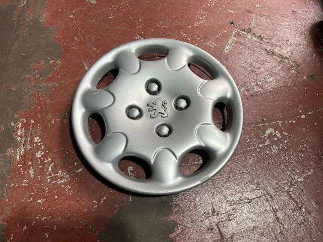 bontott PEUGEOT 206 Dísztárcsa (1 db)