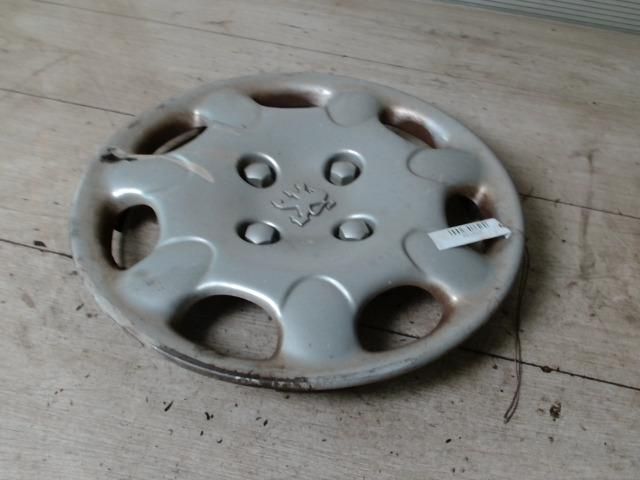 bontott PEUGEOT 206 Dísztárcsa (1 db)