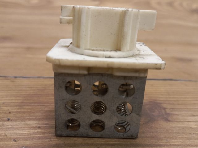 bontott PEUGEOT 206 Előtét Ellenállás Fűtőmotor