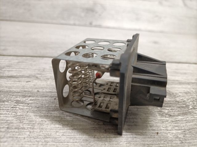 bontott PEUGEOT 206 Előtét Ellenállás Fűtőmotor