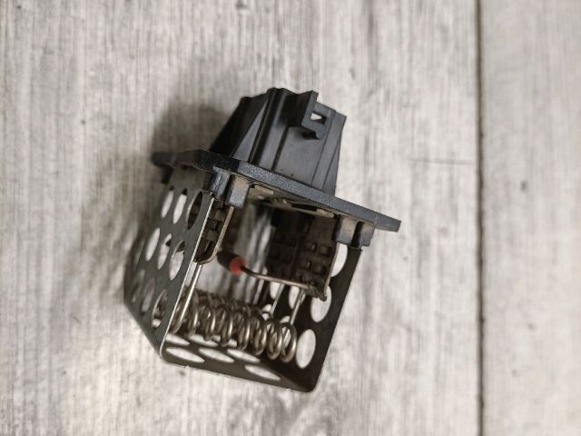 bontott PEUGEOT 206 Előtét Ellenállás Fűtőmotor