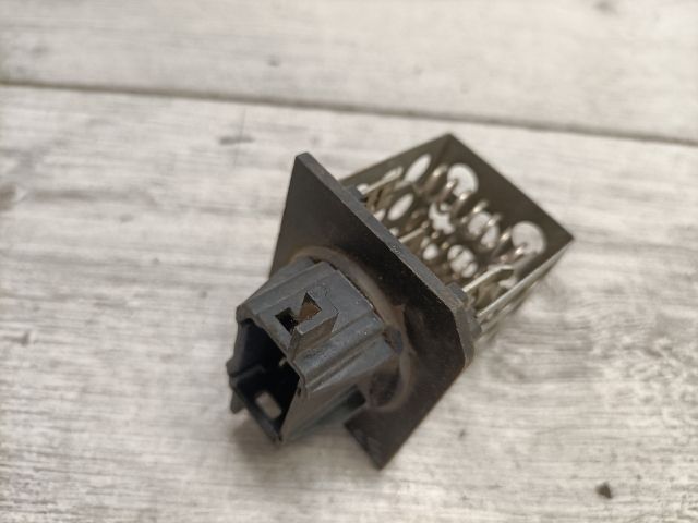 bontott PEUGEOT 206 Előtét Ellenállás Fűtőmotor