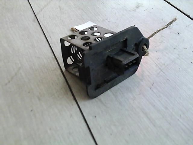 bontott PEUGEOT 206 Előtét Ellenállás Fűtőmotor