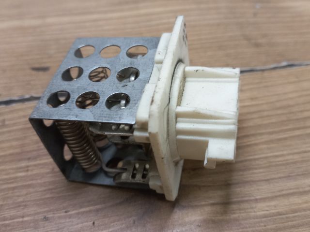 bontott PEUGEOT 206 Előtét Ellenállás Fűtőmotor