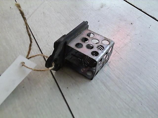 bontott PEUGEOT 206 Előtét Ellenállás Fűtőmotor