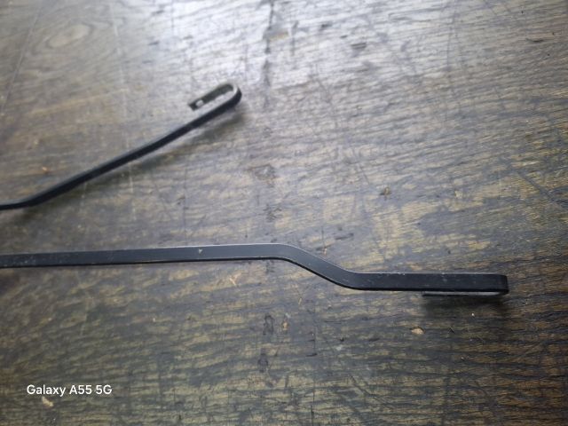 bontott PEUGEOT 206 Első Ablaktörlő Kar