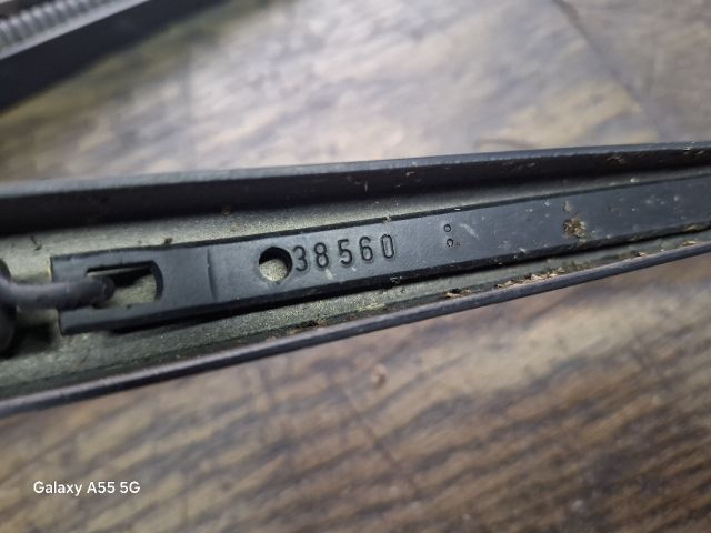 bontott PEUGEOT 206 Első Ablaktörlő Kar