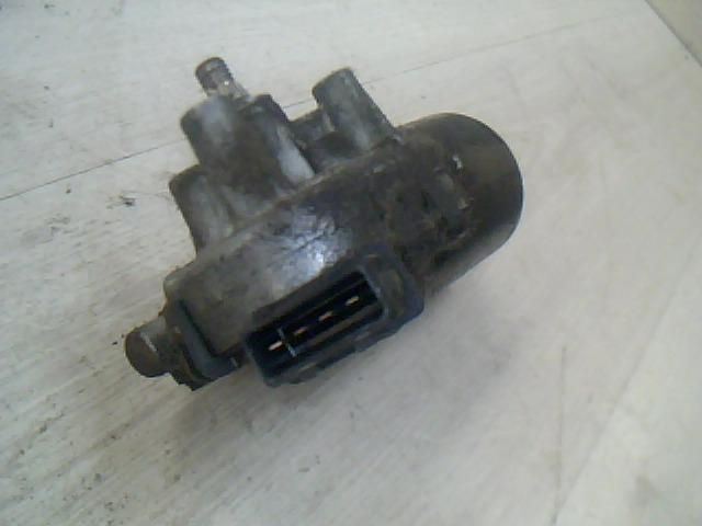 bontott PEUGEOT 206 Első Ablaktörlő Motor