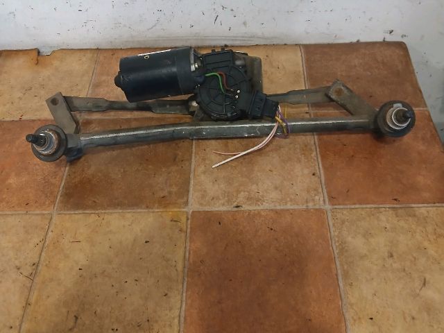 bontott PEUGEOT 206 Első Ablaktörlő Szerkezet Motorral