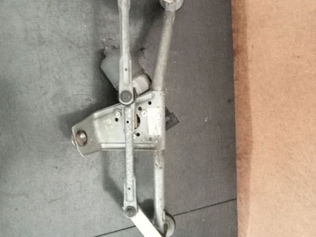 bontott PEUGEOT 206 Első Ablaktörlő Szerkezet Motorral