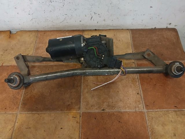 bontott PEUGEOT 206 Első Ablaktörlő Szerkezet Motorral